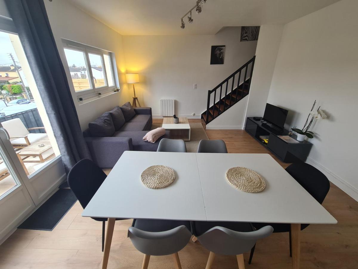 Duplex Familial Proche Gare Et Hyper Centre Ville Villepreux Exterior foto